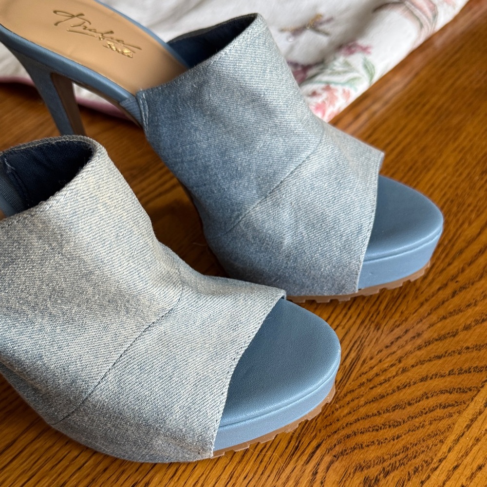 Thalia Sodi Light Blue Denim Open-Toe Stiletto Mules - Like NEW! - Picture 12 of 12